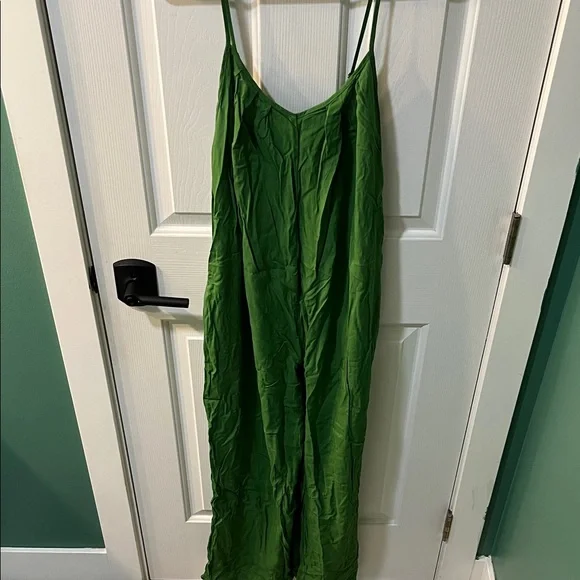 Green Halara Jumpsuit NWT - Picture 1 of 7